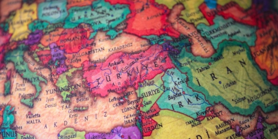 Suudi Arabistan’daki ABD Üssüne Drone Saldırısı: 10 Yaralı